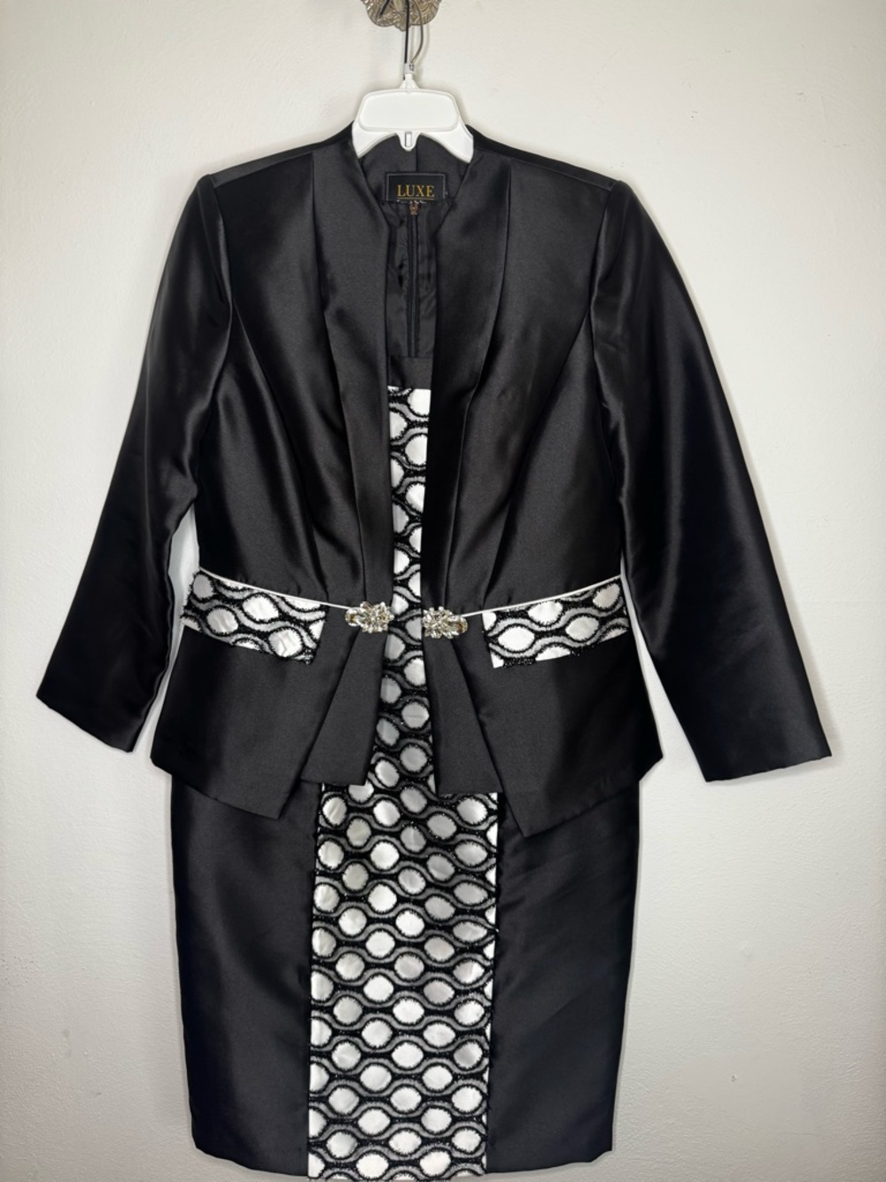 Luxe Especially Yours 2pc Black White Formal Skirt Suit Dress Jacket Size 12